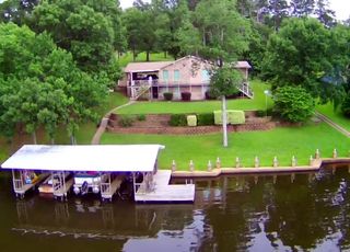 3073 E  Lake Dr, Gladewater, TX 75647