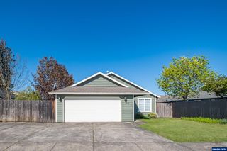 3115 Rooster Ln, Lebanon, OR 97355
