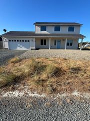 87126 Beach Ln, Bandon, OR 97411