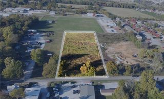 560 W  County Line Rd, Springdale, AR 72764