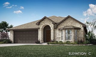 909 Amberwood Dr, Godley, TX 76044