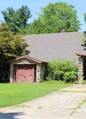 1206 Tree Top Ln #B, Evansville, IN 47712