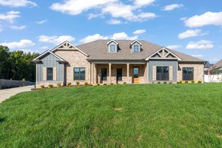 120 Denton Ct #111, Clarksville, TN 37043