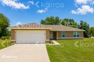 23 Malauka Cir, Ocklawaha, FL 32179