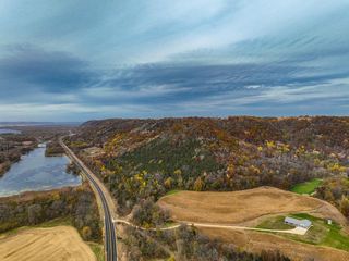 S2318 State Highway 35, Cochrane, WI 54622