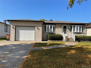 62 Grand Prix Dr, Cheektowaga, NY 14227