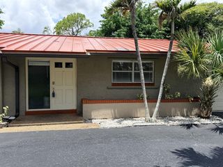1432 NW 93rd Ter, Coral Springs, FL 33071
