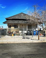401 N  3rd Ave, Barstow, CA 92311
