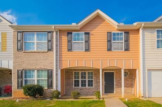 1761 Old Dogwood, Jonesboro, GA 30238