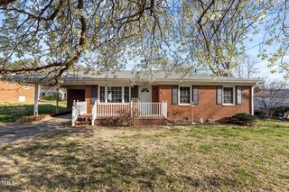 208 Grove St, Oxford, NC 27565