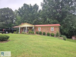 1593 Olde Hunting Trl, Danville, VA 24540