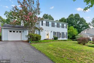 2337 Archdale Rd, Reston, VA 20191