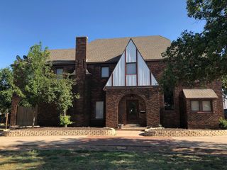 711 W  7th St, Post, TX 79356