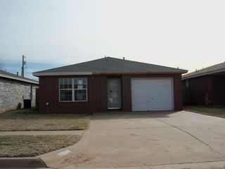 305 80th St, Lubbock, TX 79404