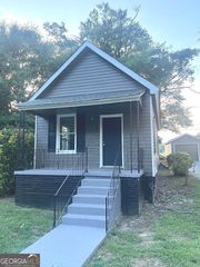 108 3rd St, Monroe, GA 30655
