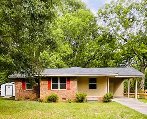 110 Kelly St, Rutledge, GA 30663