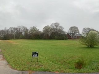 Tanglewood Dr #21, Royston, GA 30662