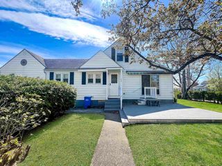 59 Pennington Drive, Burlington, VT 05408
