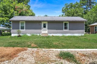 195 N  Wood St, Emory, TX 75440