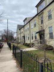66 Douglass St #104, Columbus, OH 43205