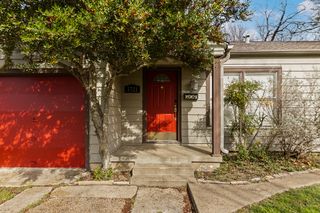 3721 Marks Pl, Fort Worth, TX 76116