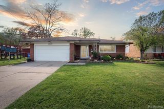 27527 Wagner Dr, Warren, MI 48093