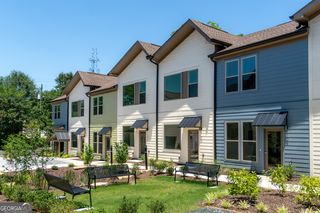 1070 Dill Ave SW #103, Atlanta, GA 30310