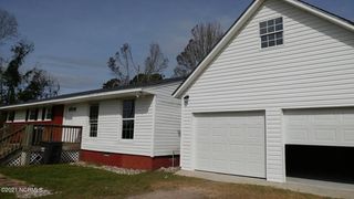225 Great Neck Landing Road, Hubert, NC 28539
