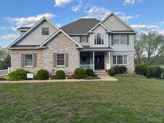 101 W  Lakeview Dr, De Soto, MO 63020