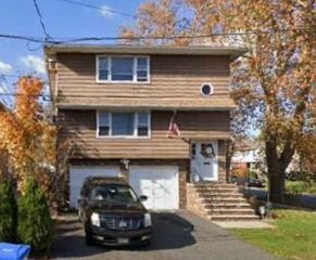 4 Chestnut St #1, Rutherford, NJ 07070