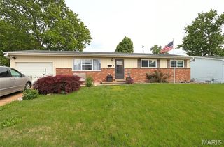 1370 Harkee Dr, Florissant, MO 63031
