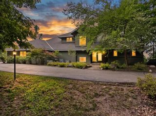 5188 Seven Mile Point Ridge Dr, Harbor Springs, MI 49740