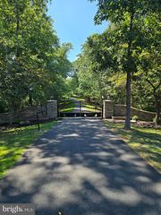 14511 Presgrave Pl, Haymarket, VA 20169