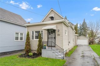 29 Alpine Pl, Buffalo, NY 14225