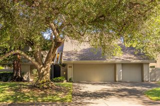 11321 Sutters Mill Cir, Gold River, CA 95670