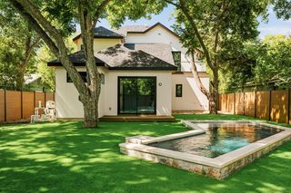 3210 Thompson St, Austin, TX 78702