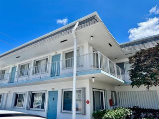 2880 Lake Osborne Drive #210, Lake Worth, FL 33461