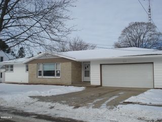 846 W  Jefferson Dr, Freeport, IL 61032