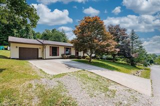 103 E  Hillview Dr, Morgantown, WV 26508