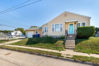 3110 Burden St, Dubuque, IA 52001
