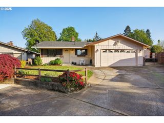 19500 SE Ash St, Portland, OR 97233