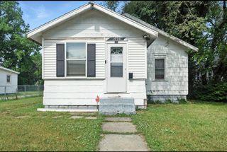 1026 Superior St, Benton Harbor, MI 49022
