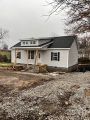 609 N  Charlotte St #3, Dickson, TN 37055