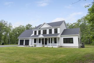 9 Huckleberry Lane, Kennebunk, ME 04043