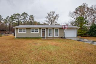 317 Pinewood Drive, Jacksonville, NC 28546