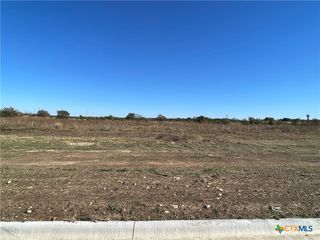 2032 Botts Dr, Salado, TX 76571