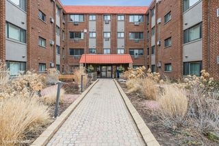 2021 S  Wolf Rd #2-210, Hillside, IL 60162