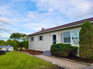 274 Scottsdale Road, Newport, VT 05855