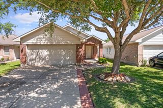 19118 S  Whimsey Dr, Cypress, TX 77433