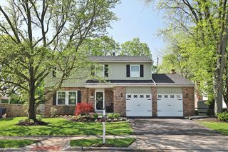 3463 En Joie Dr, Columbus, OH 43228